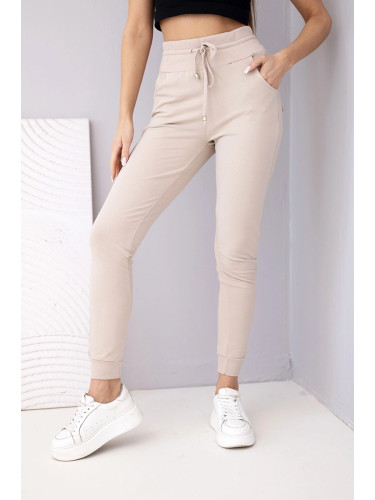 Дамски спортен панталон с висока талия и връзки, бежов