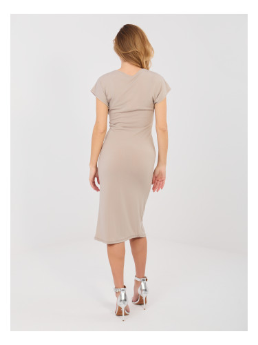 Миди рокля в тъмнобежово