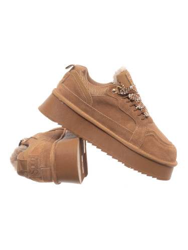 Боти с връзки в камила цвят