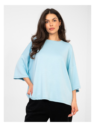 Пастелно синя блуза с голям размер