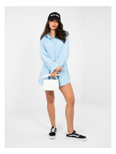 Светлосиня рокля с плисирани плисета