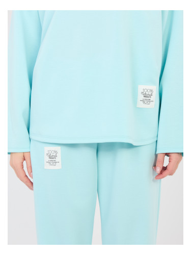 Анцуг в цвят мента