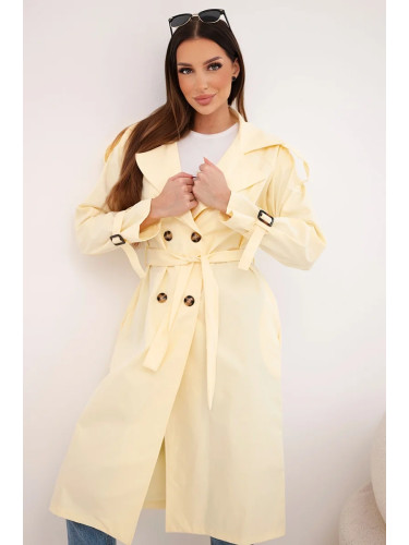 Жълто дамско палто с връзка на талията