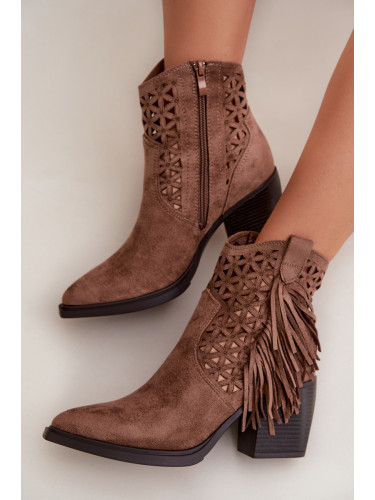 Дамски перфорирани каубойски боти до глезена с пискюли