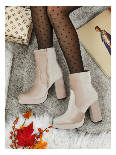 Дамски боти до глезена с ток от велур