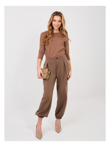 Кафяви трикотажни панталони с плисета