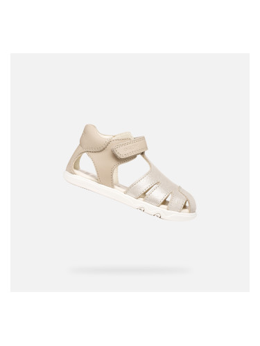 Бежови сандали за момичета Geox Steppieup