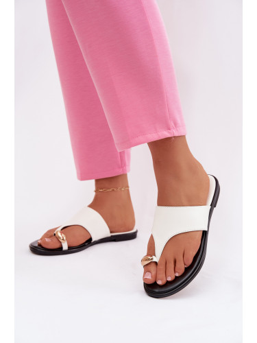 Дамски сандали Lavessa с детайл