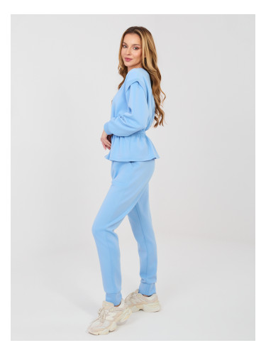 Комплект от светлосин трикотаж