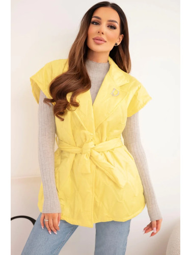 Дамски ватиран елек с колан и широка яка