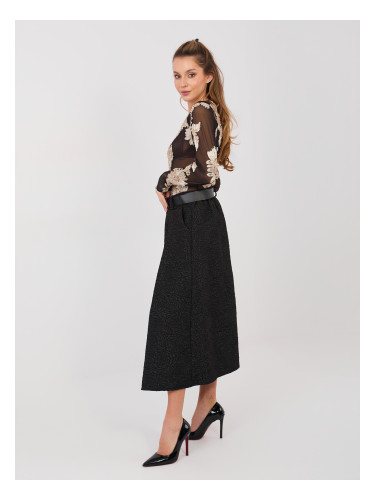 Черна миди пола с колан