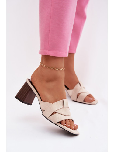 Дамски сандали на висок ток, изработени от еко велур