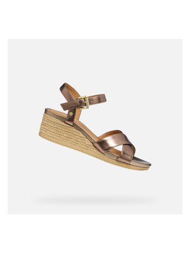 Бежови дамски сандали Geox Ischia Corda