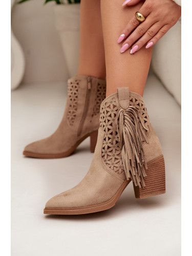 Дамски перфорирани каубойски ботуши с блоков ток