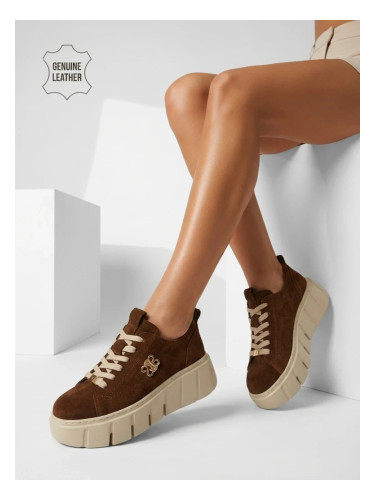 Дамски спортни маратонки от естествена кожа