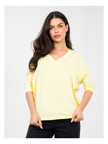 Светложълта блуза с 3/4 ръкави