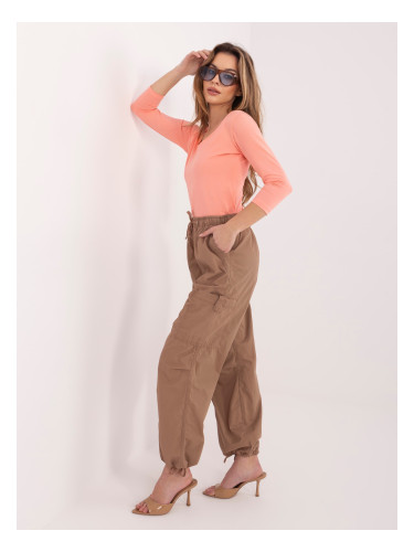 Прасковена обикновена блуза