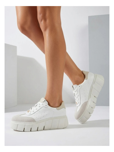 Дамски каубойски ботуши Resti от еко велур