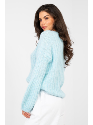 Оувърсайз пуловер в светло синьо