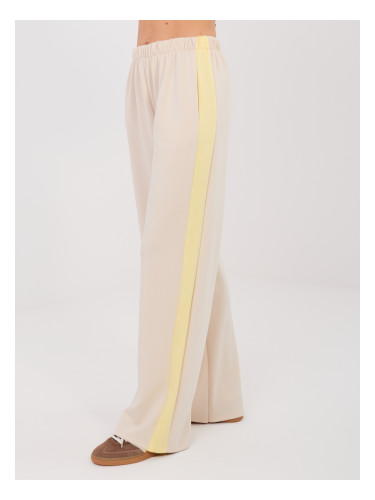 Комплект панталони на райета