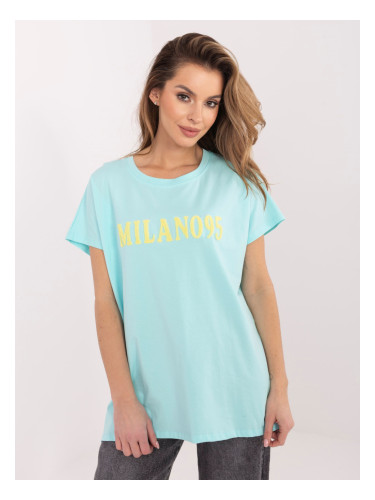 Ментова тениска с празни цепки