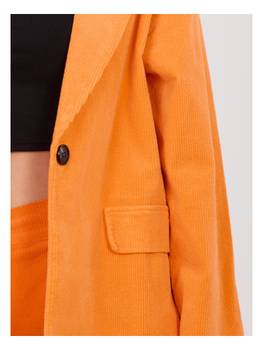 Оранжево яке от щраус