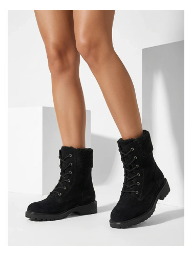 Дамски боти до глезена, изработени от ековелур