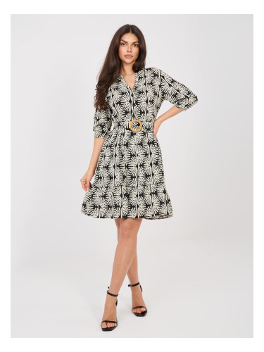 Черна рокля с шарки и бухнали ръкави