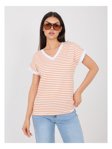 Бяла и оранжева тениска с голям размер