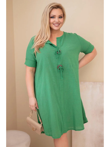 Зелена рокля с връзки и големи размери