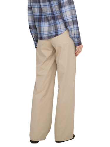 Само бежови панталони