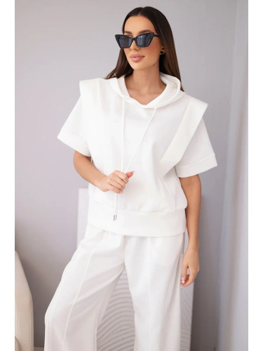 Комплект от две части Kesi: суитшърт и широки екрю панталони