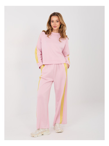 Светлорозов дамски комплект