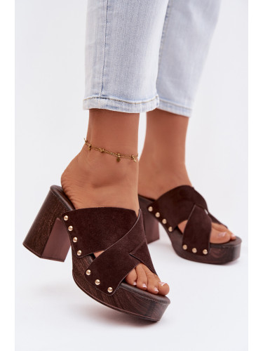 Дамски сандали на висок ток с декоративни катарами