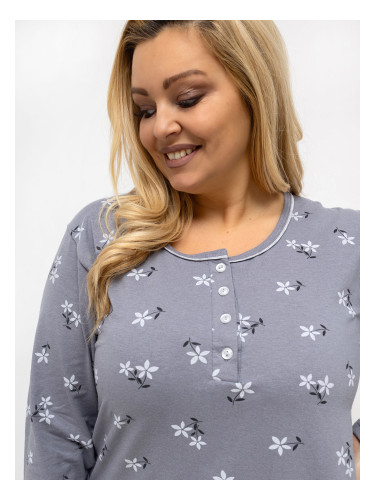 Тъмносива нощница на цветя