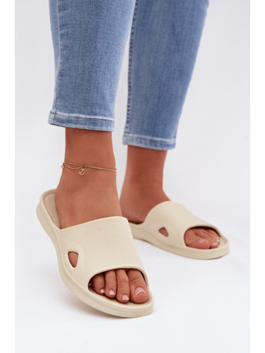 Дамски бежови чехли Juniria