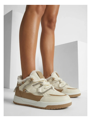 Дамски бежови кожени маратонки