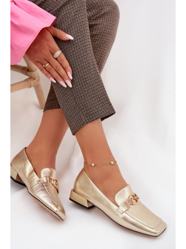 Дамски кожени мокасини с декоративни детайли