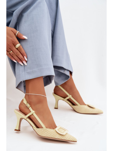 Дамски високи сандали с декоративен елемент, жълти