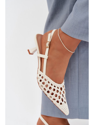 Златни сандали на ток Boto