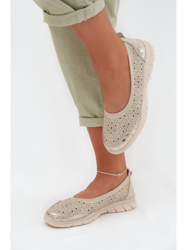 EVENTO Бежови изискани балеринки