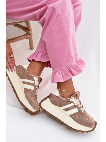 Велурени маратонки на здрава платформа D&A