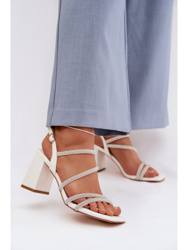 Дамски сандали с токчета и каишки Brelia