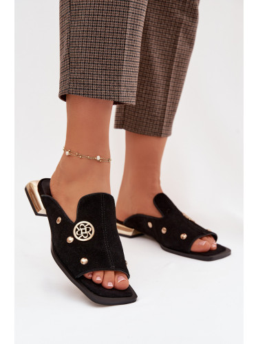 Дамски велурени чехли със златни декорации