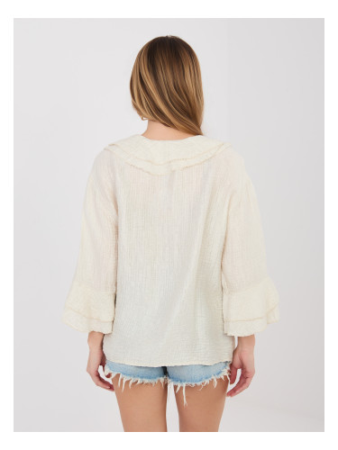 Светлобежова дамска риза в стил бохо