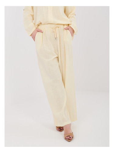 Светложълти памучни панталони