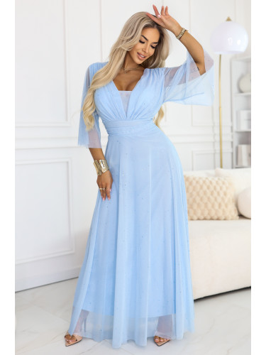 Дълга блестяща рокля с големи размери, деколте и прозрачни ръкави