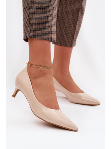 Бежови лачени обувки Girela