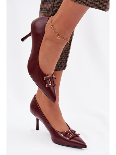 Бордови обувки на висок ток