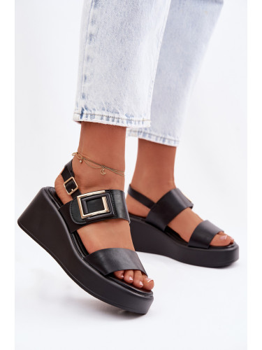 Дамски сандали с декоративен детайл Nelira